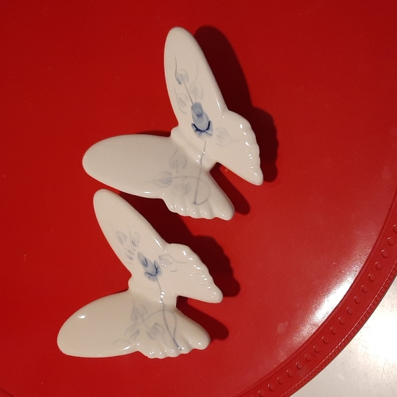 Pair of butterfly figures 🦋 - Picture 7 of 7